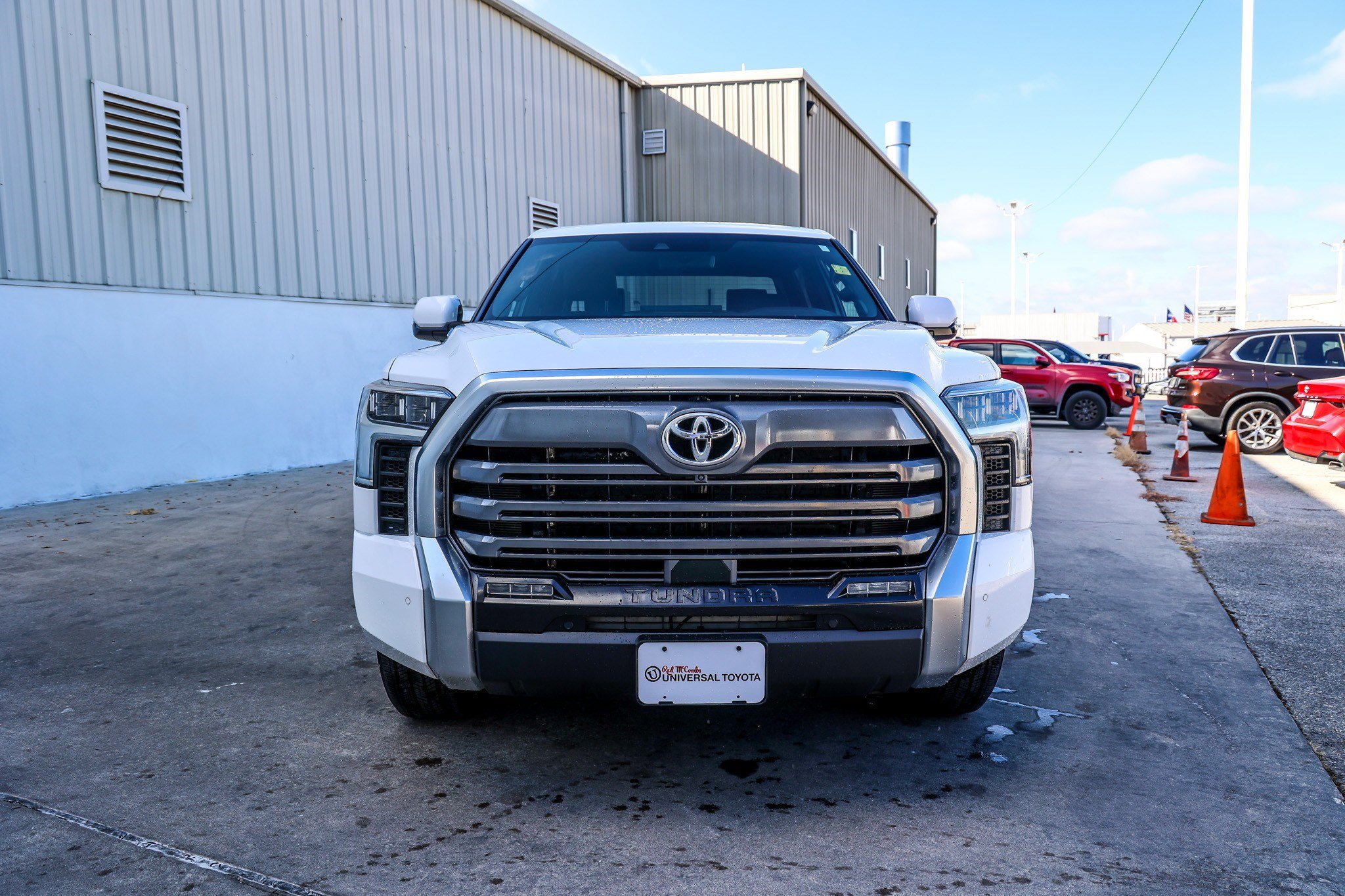 Used 2025 Toyota Tundra Limited image 3