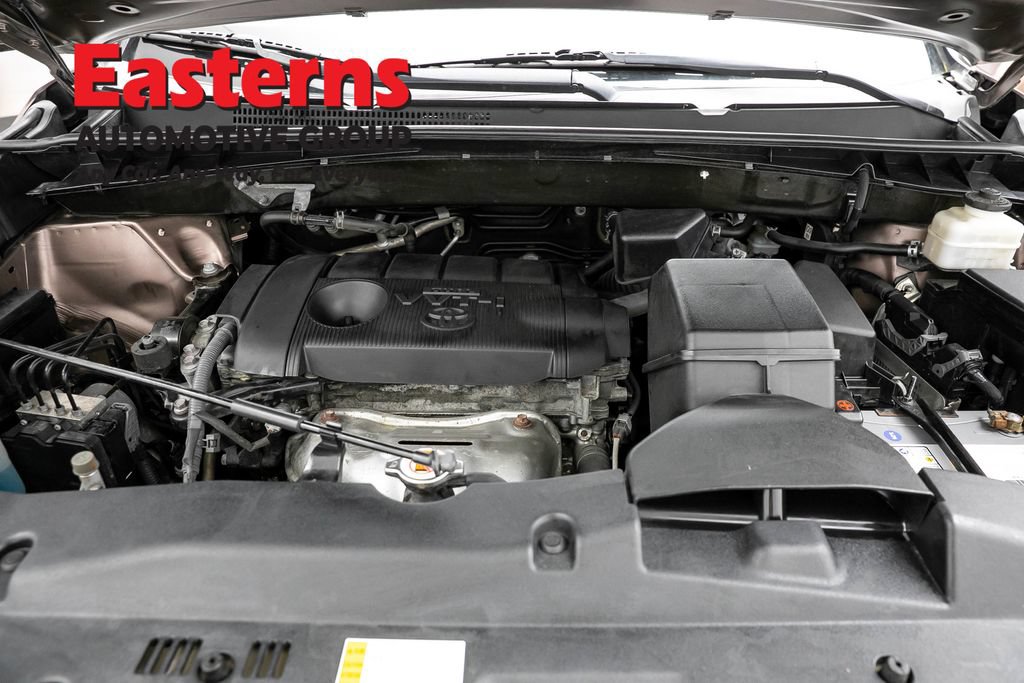 Used 2019 Toyota Highlander LE FWD image 7