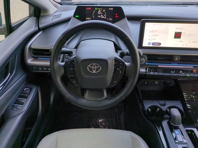 Used 2023 Toyota Prius XLE image 15