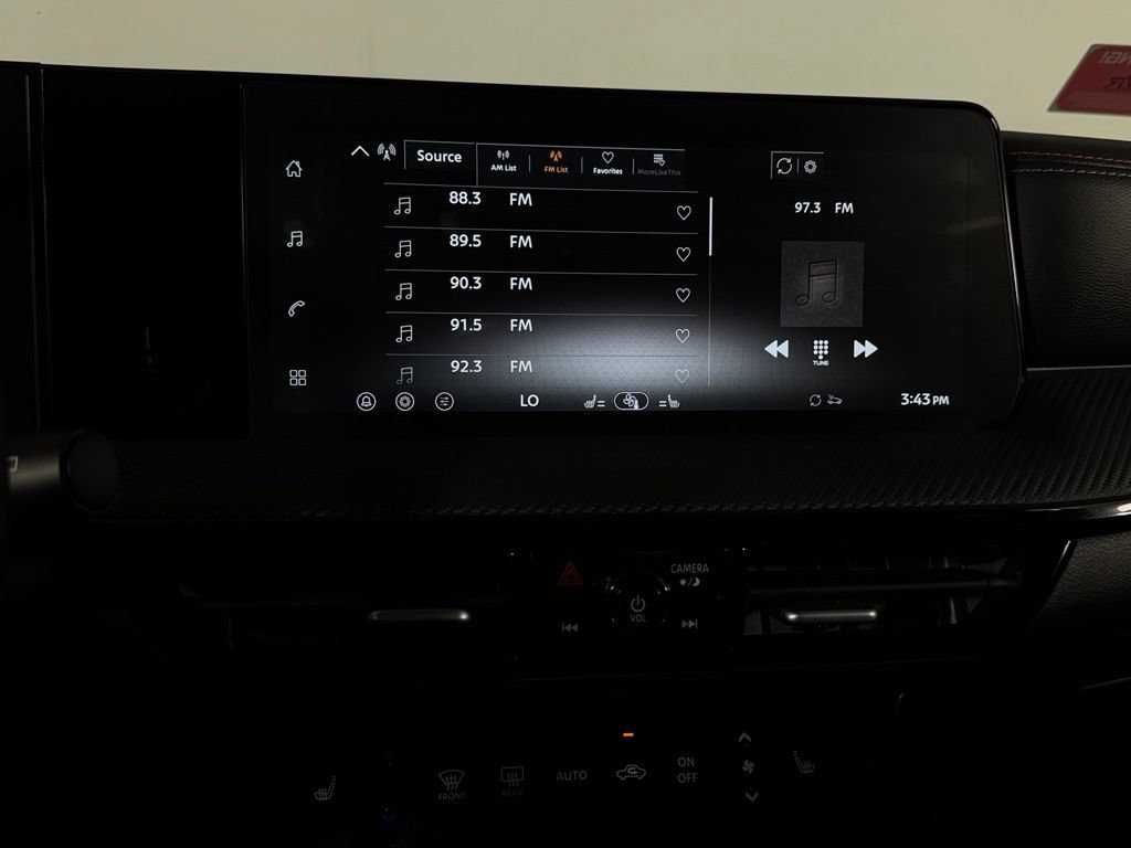 Used 2026 Nissan Kicks SR w/ Cold Weather Package FWD image 20