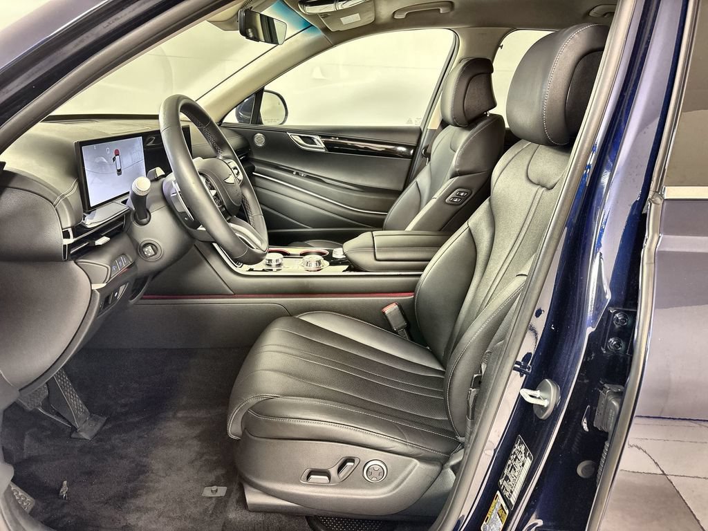 Used 2025 Genesis GV80 2.5T Standard AWD/4WD image 13