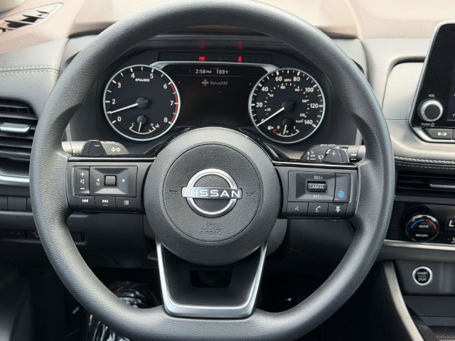 Used 2023 Nissan Rogue SV AWD/4WD image 19
