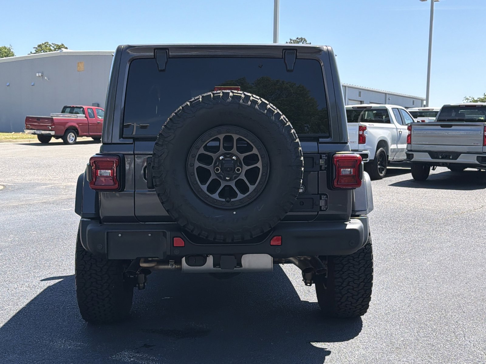Used 2022 Jeep Wrangler Unlimited Rubicon w/ Xtreme Recon 35" Tire Package image 14
