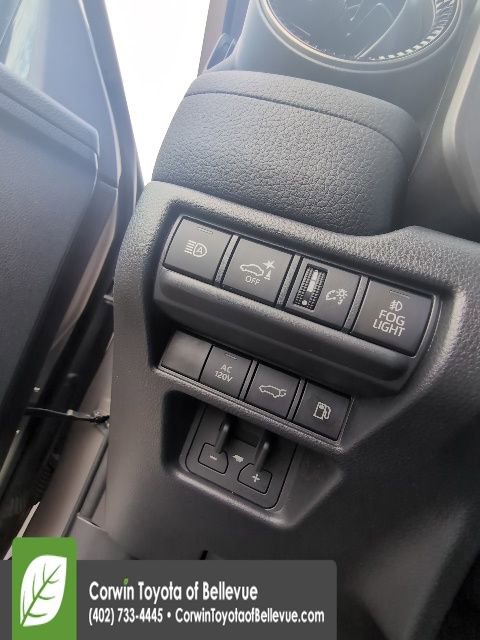 Certified 2024 Toyota Land Cruiser image 43