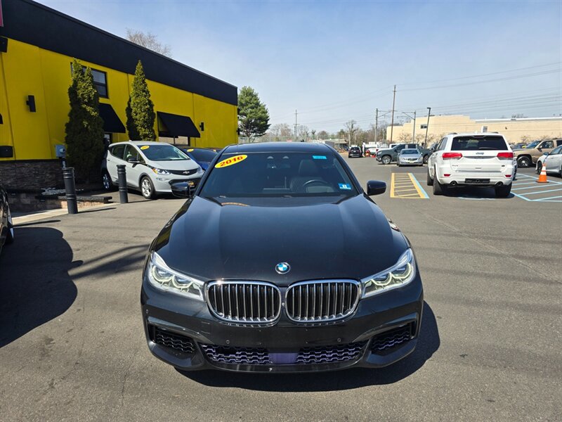 Used 2016 BMW 750i xDrive AWD/4WD image 25