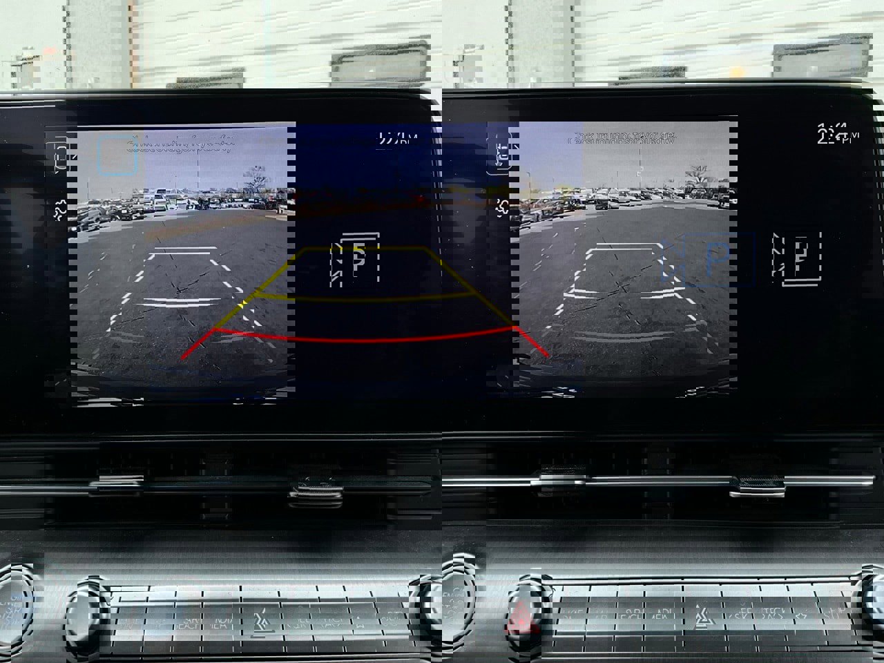 Used 2025 Hyundai Kona SEL image 32