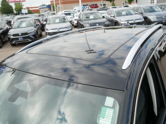 Certified 2026 Volkswagen Tiguan SE AWD/4WD image 11