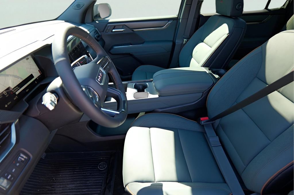 New 2026 GMC Acadia AT4 w/ Luxury Package image 9