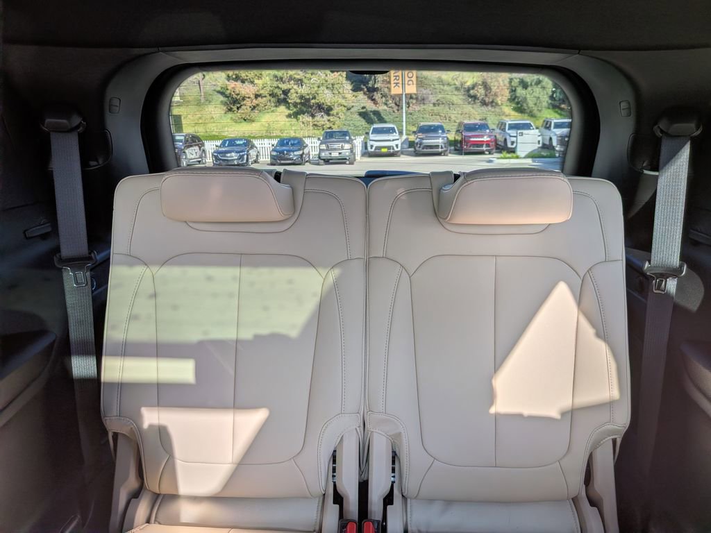 New 2026 Jeep Grand Cherokee L Limited w/ Limited Altitude Package image 25