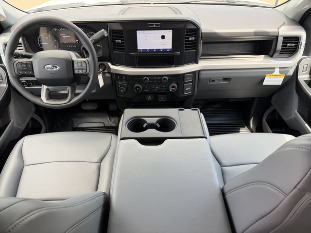 New 2026 Ford F550 4x4 Crew Cab image 8
