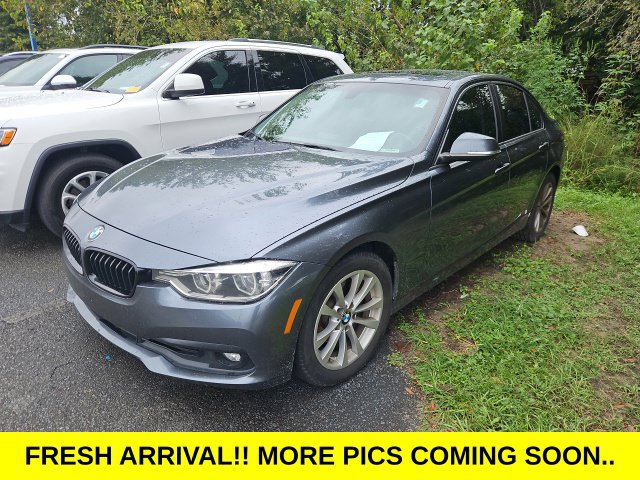 Used 2018 BMW 320i xDrive Sedan AWD/4WD image 1
