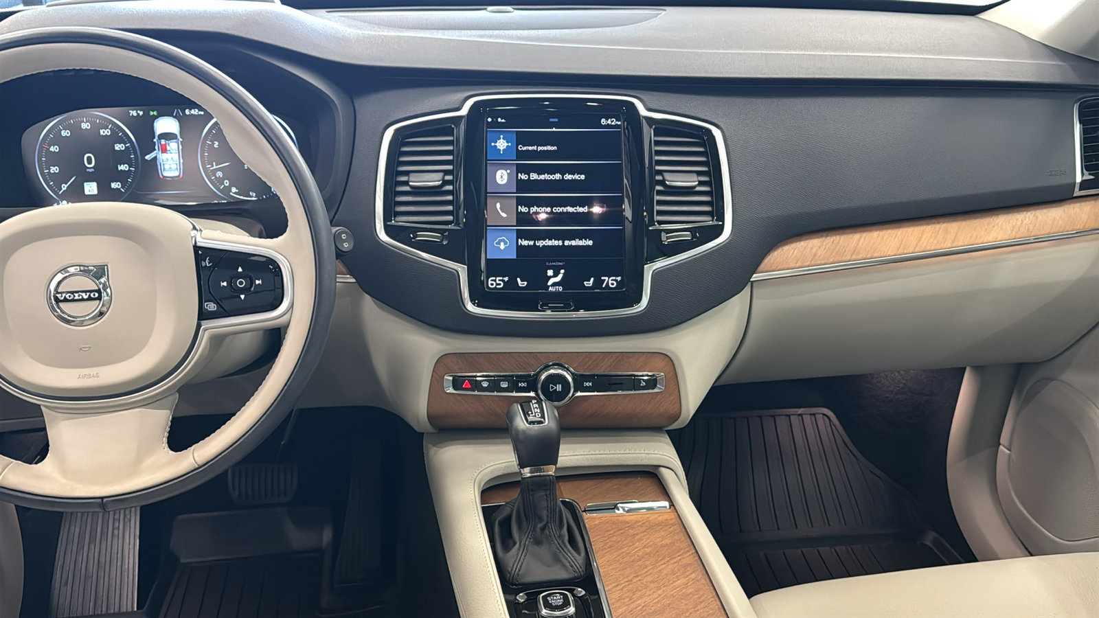 Used 2022 Volvo XC90 T6 Momentum w/ Advanced Package AWD/4WD image 11