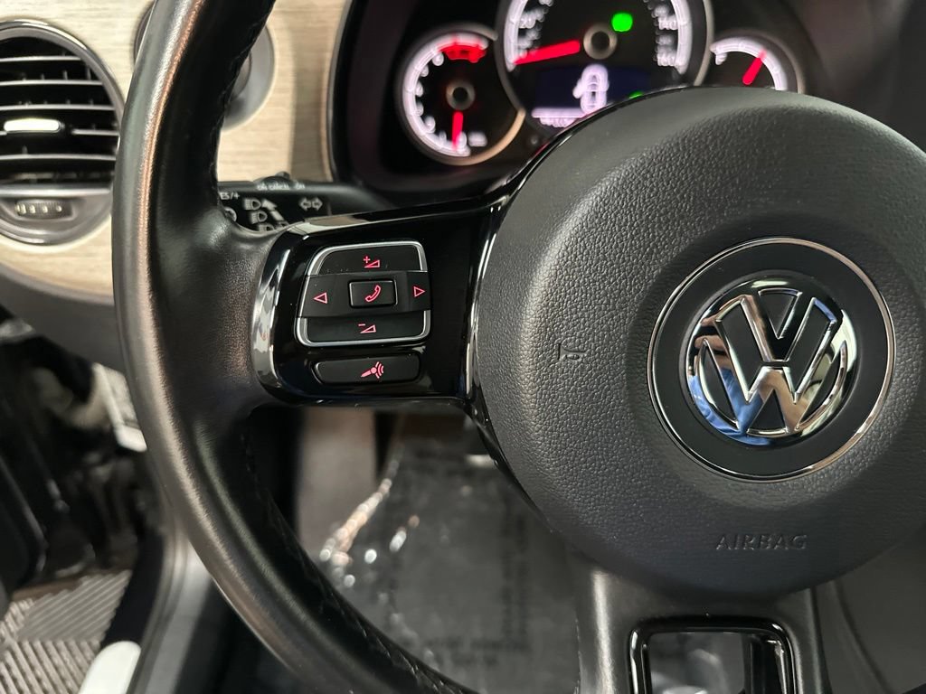 Used 2018 Volkswagen Beetle 2.0T Coast FWD image 15