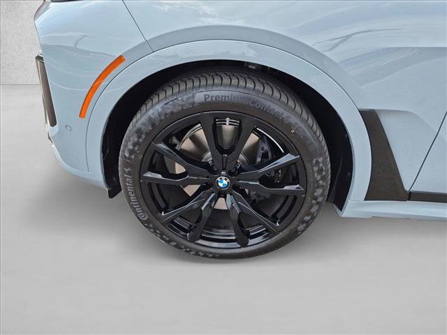 Used 2026 BMW X7 xDrive40i w/ M Sport Package AWD/4WD image 26