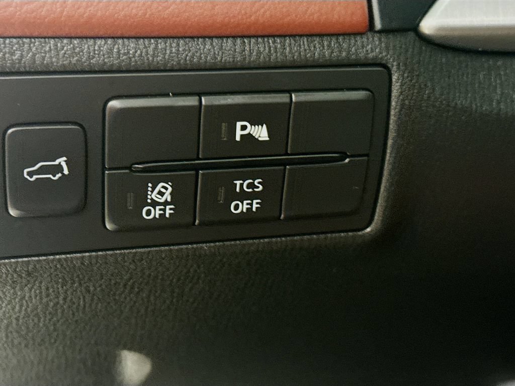Used 2018 MAZDA CX-9 Signature AWD/4WD image 11