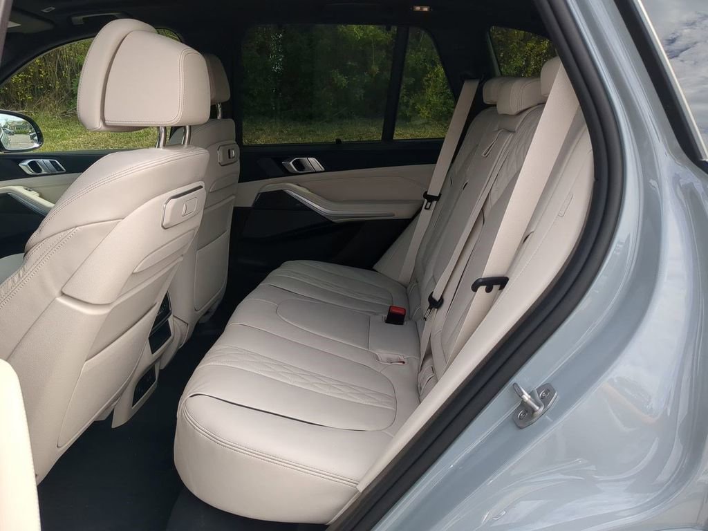 New 2026 BMW X5 M60i image 14