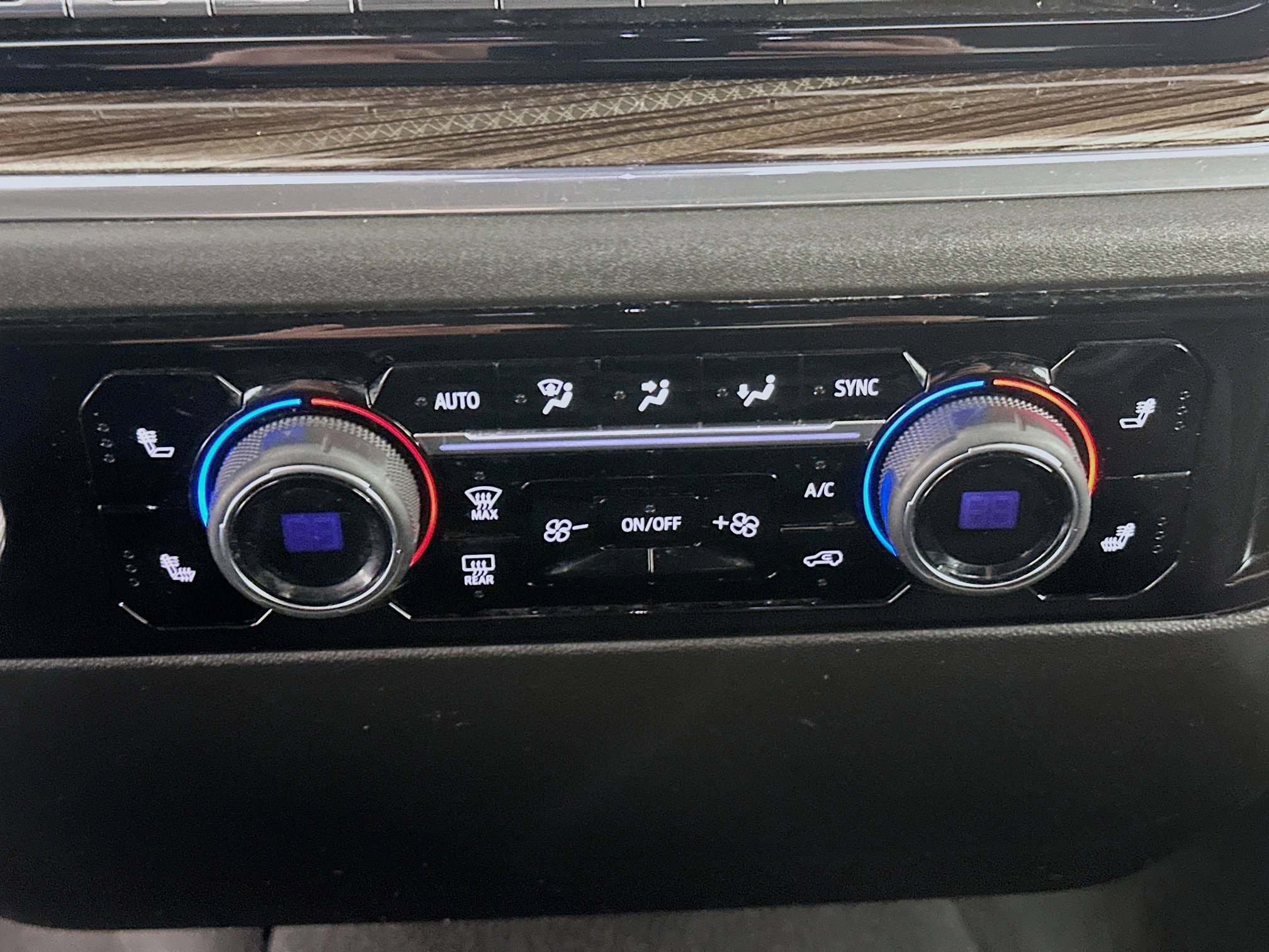 Used 2023 Chevrolet Silverado 1500 LT image 23