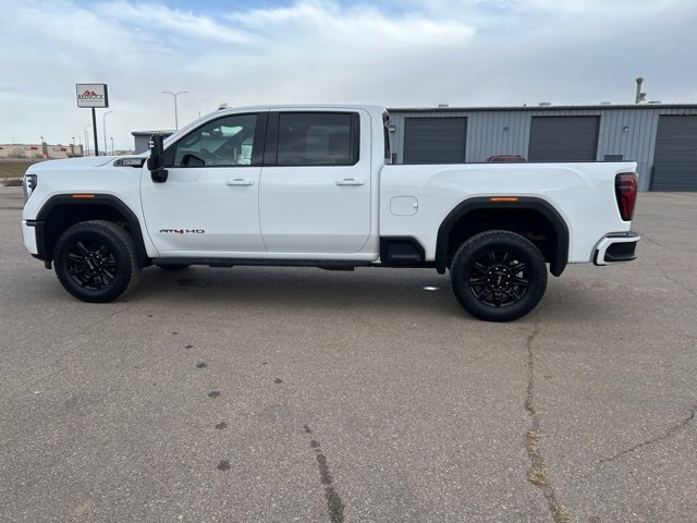 Used 2025 GMC Sierra 2500 AT4 w/ AT4 Premium Plus Package image 4