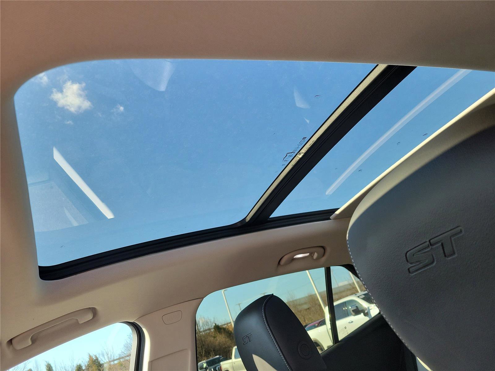 New 2026 Buick Envision Sport Touring image 32