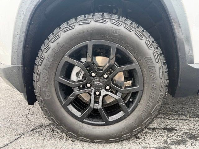 Used 2025 Chevrolet Equinox ACTIV image 24