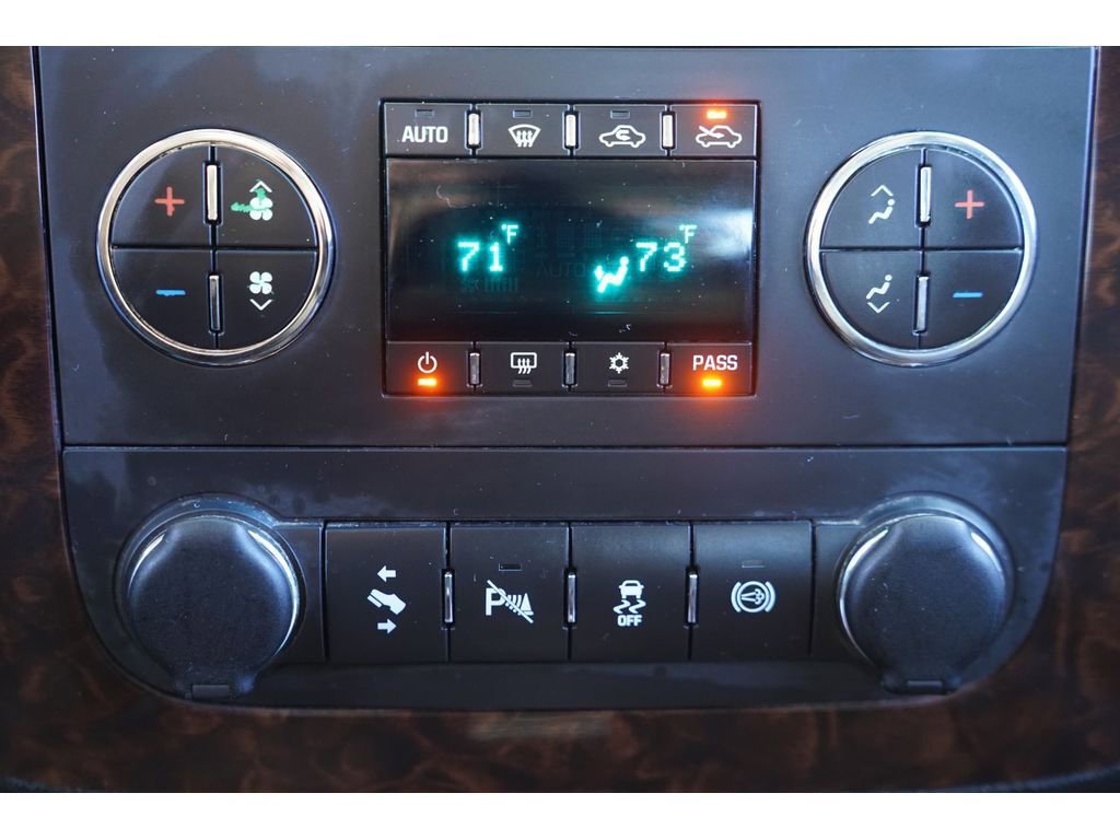Used 2013 GMC Sierra 2500 Denali AWD/4WD image 23