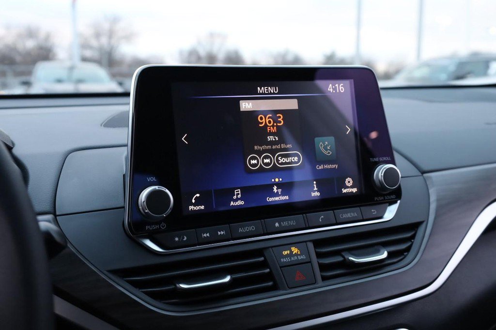 New 2025 Nissan Altima 2.5 SV image 32