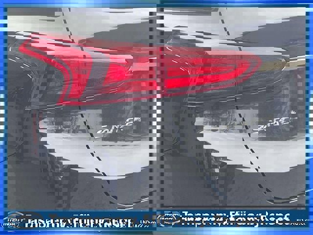 Used 2019 Hyundai Santa Fe SE image 10