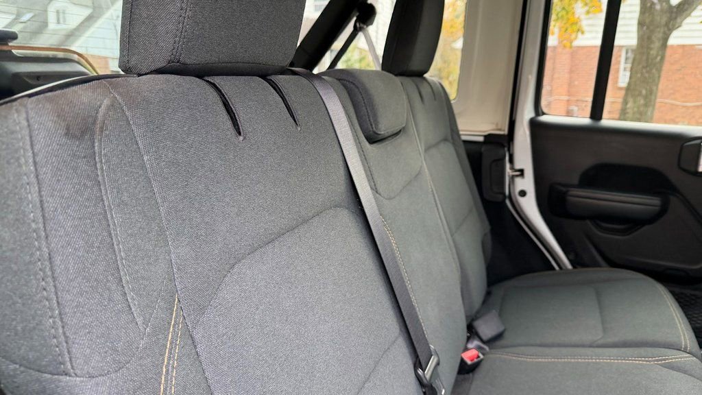 Used 2024 Jeep Wrangler Sport S image 25