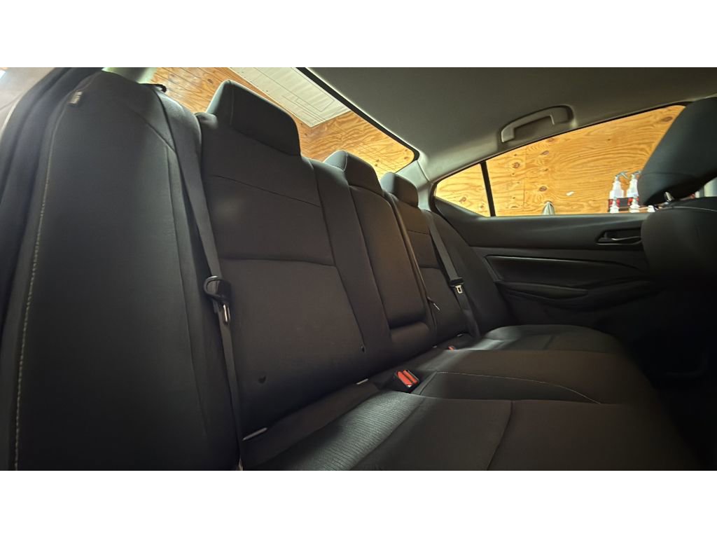Used 2023 Nissan Altima 2.5 SV image 13