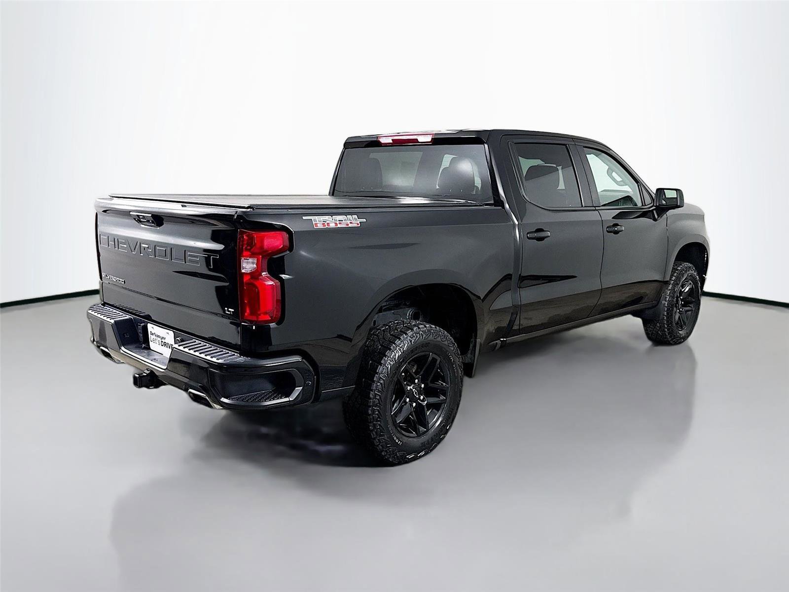 Used 2023 Chevrolet Silverado 1500 LT Trail Boss AWD/4WD image 9