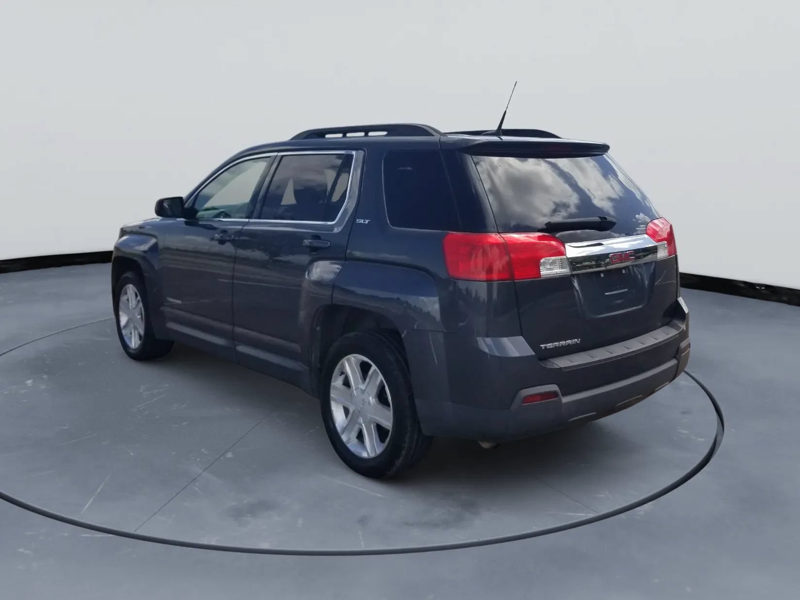 Used 2011 GMC Terrain SLT FWD image 7