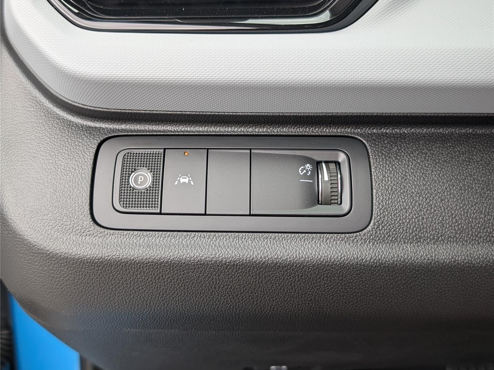 New 2027 Chevrolet Bolt LT FWD image 15