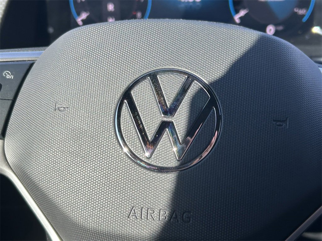 Used 2024 Volkswagen Atlas Cross Sport SEL image 41