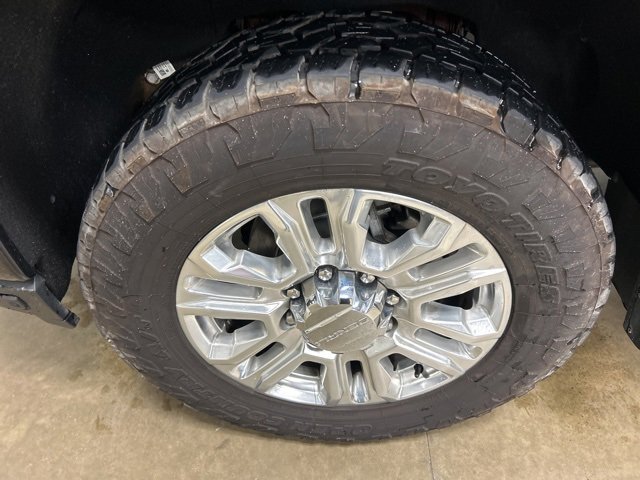 Used 2022 GMC Sierra 3500 Denali w/ Denali Ultimate Package image 9