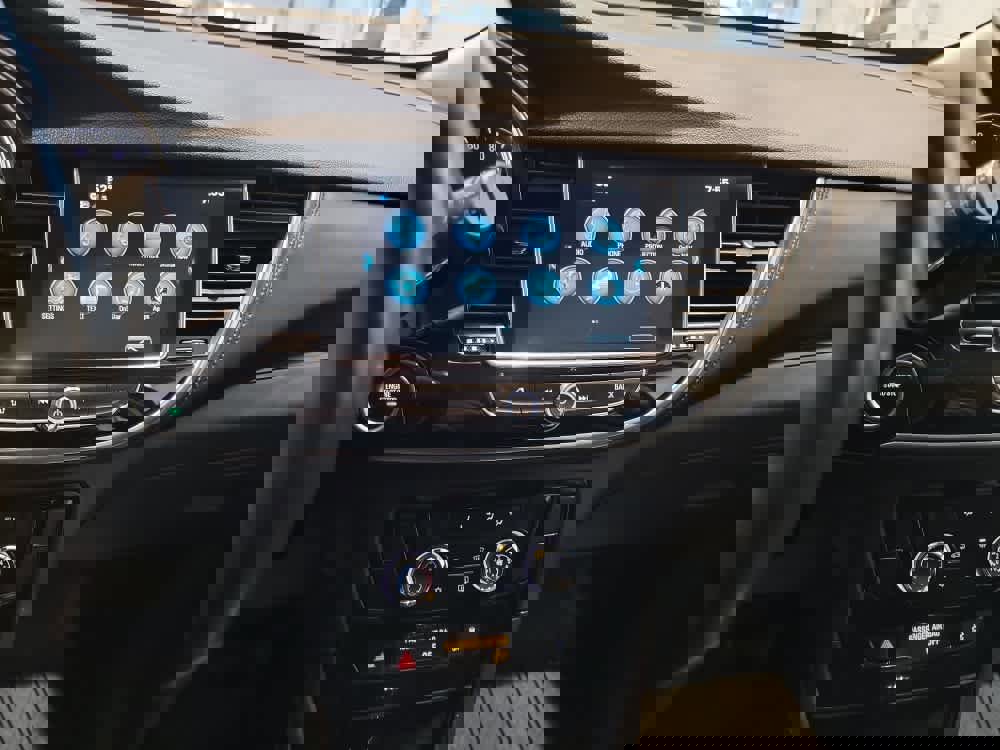 Used 2019 Buick Encore Sport Touring image 14