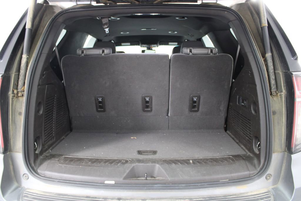 Used 2022 Chevrolet Tahoe LT w/ Luxury Package image 14
