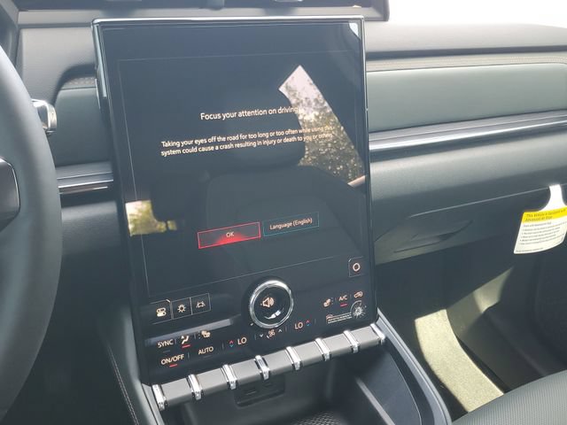 New 2026 GMC Terrain AT4 w/ Technology Package II AWD/4WD image 9