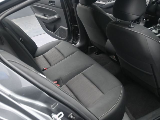 Used 2025 Nissan Altima 2.5 SV image 21