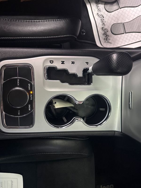 Used 2013 Jeep Grand Cherokee SRT8 AWD/4WD image 17