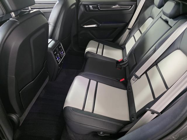 Certified 2023 Porsche Cayenne Turbo image 16