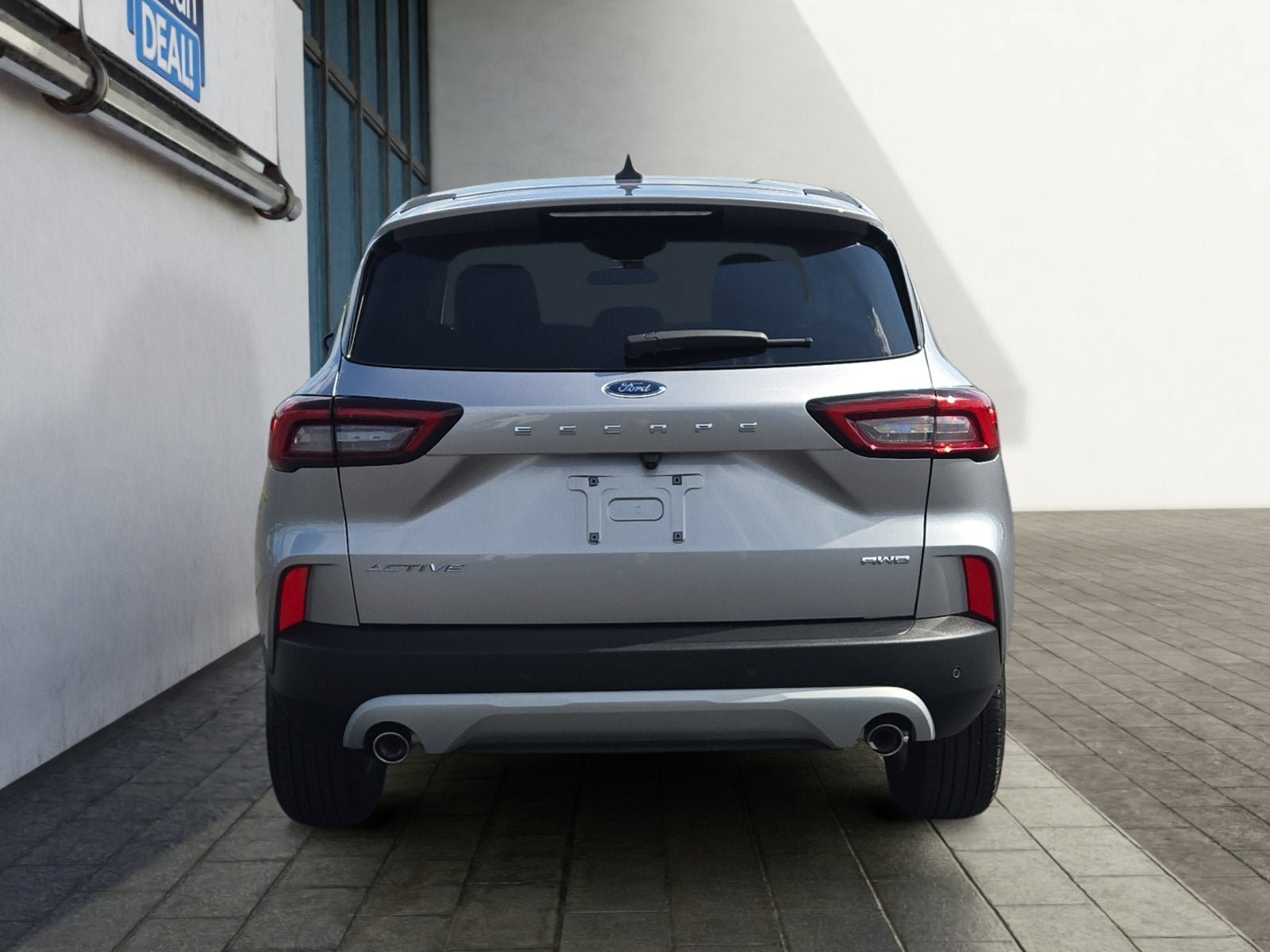 Used 2023 Ford Escape Active w/ Tech Pack #1 AWD/4WD image 4