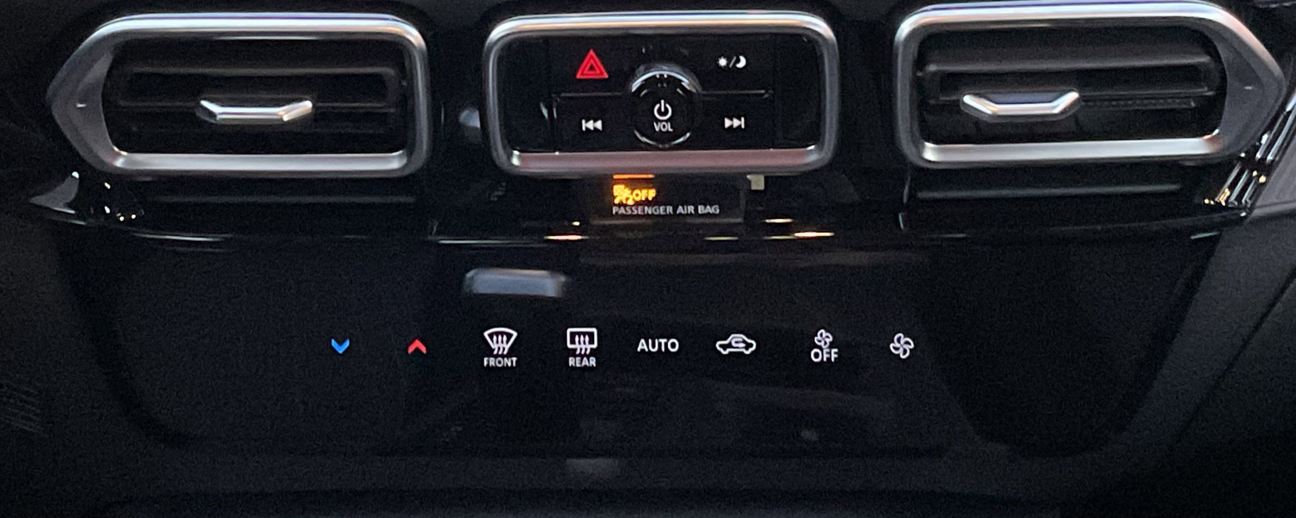 Used 2026 Nissan Sentra SV w/ Floor Mat Package image 13