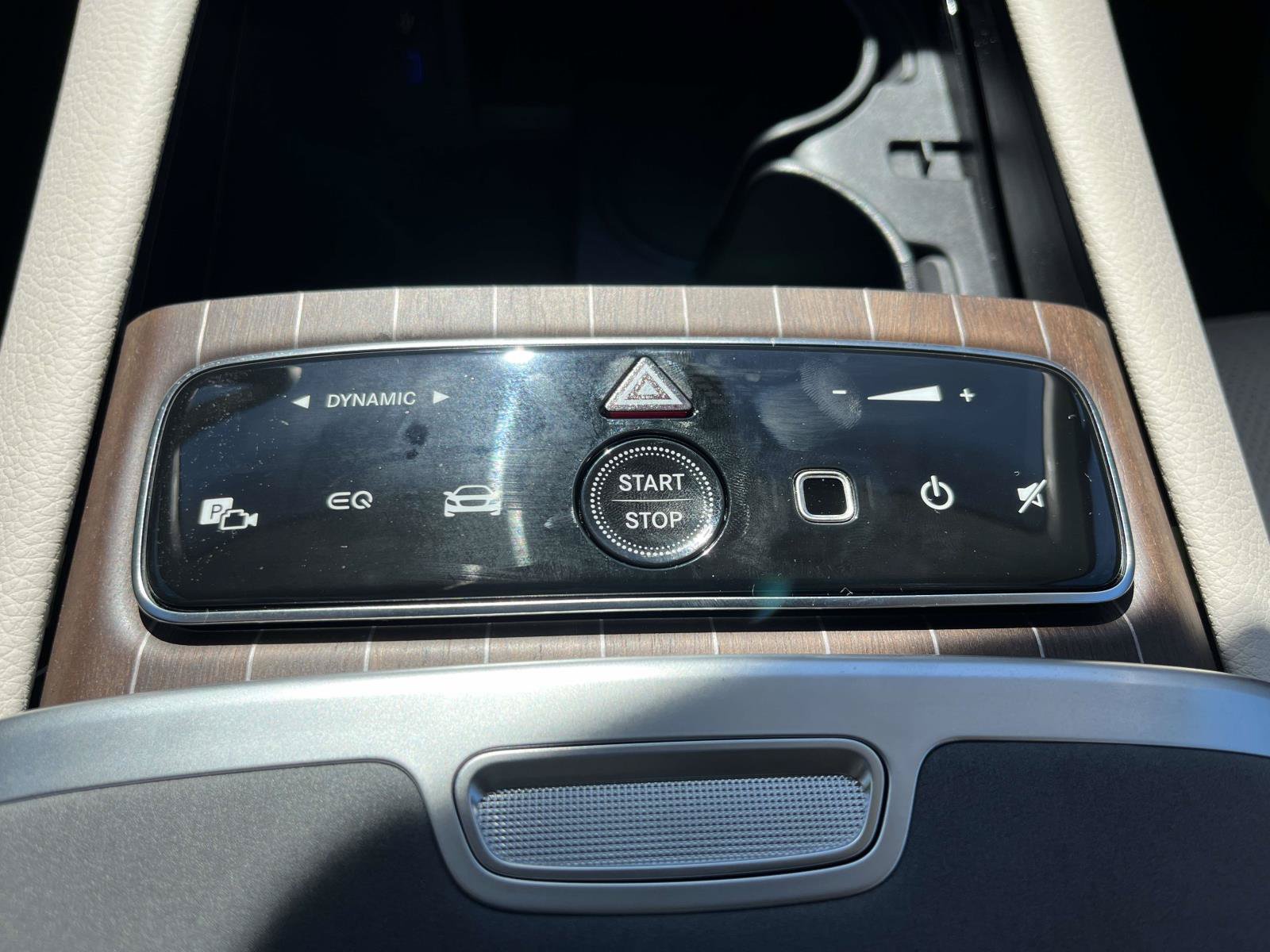 New 2027 Mercedes-Benz EQS 400 4MATIC SUV image 29