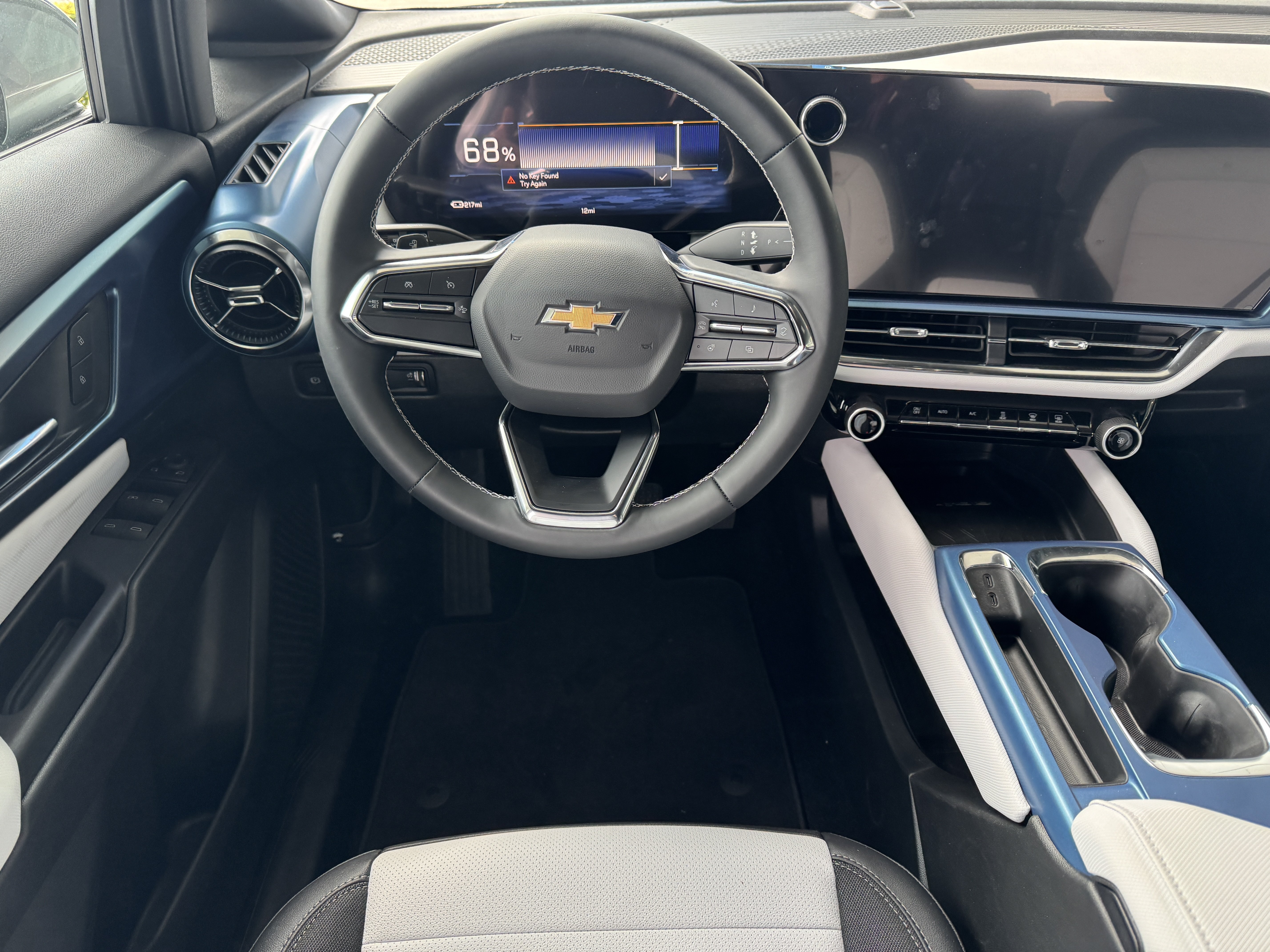 New 2026 Chevrolet Equinox EV LT AWD/4WD image 16