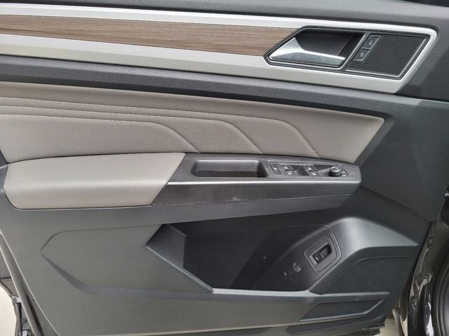 Used 2023 Volkswagen Atlas SEL image 21