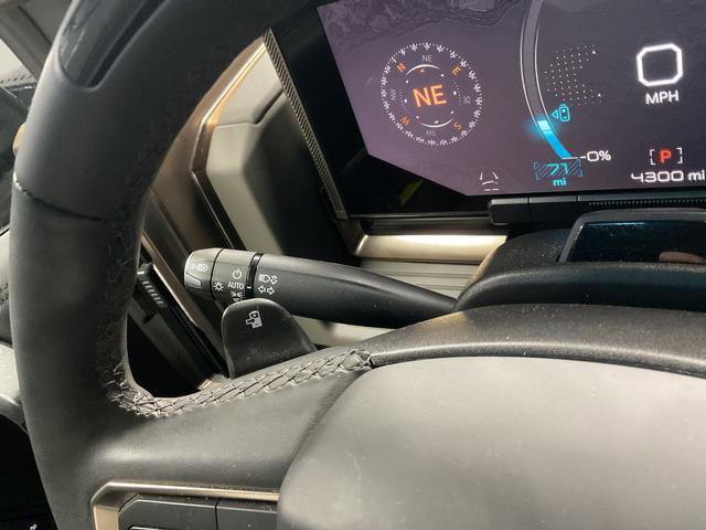 Used 2024 GMC Hummer EV 2X w/ Extreme Off-Road Package image 19