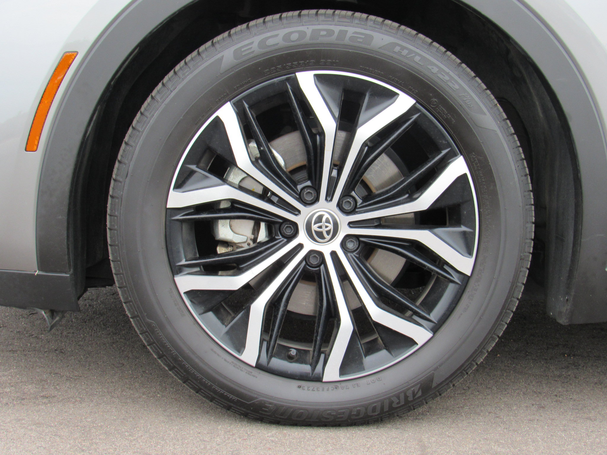 Used 2023 Toyota Crown AWD/4WD image 44