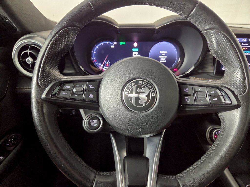 Used 2024 Alfa Romeo Tonale Ti AWD/4WD image 16