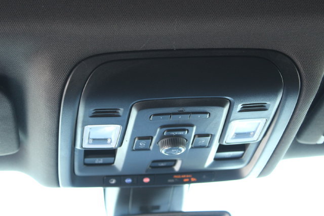 Used 2022 GMC Yukon SLT w/ SLT Premium Package RWD image 20