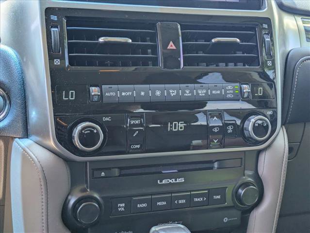 Used 2023 Lexus GX 460 Luxury w/ Accessory Package AWD/4WD image 10